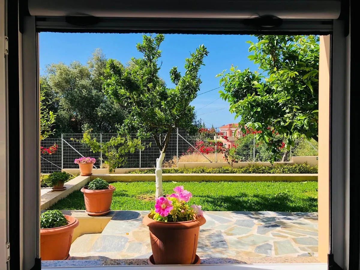 Strelitzia Apartments Karavádosz Görögország